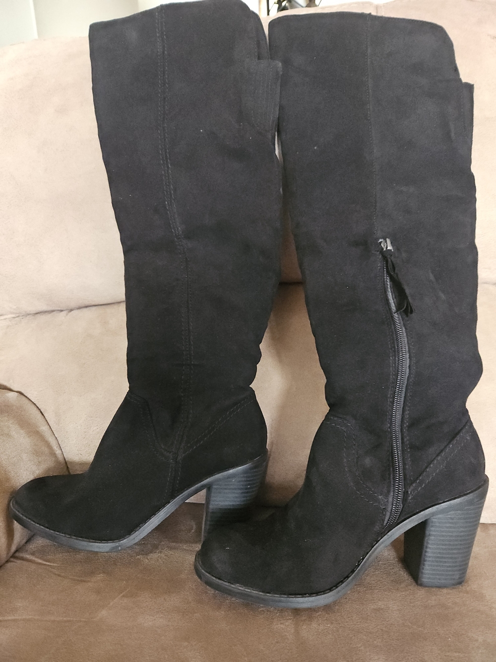 Never Worn. Classic Black Knee-High Heeled Boots - Women's Suede Style 8.5